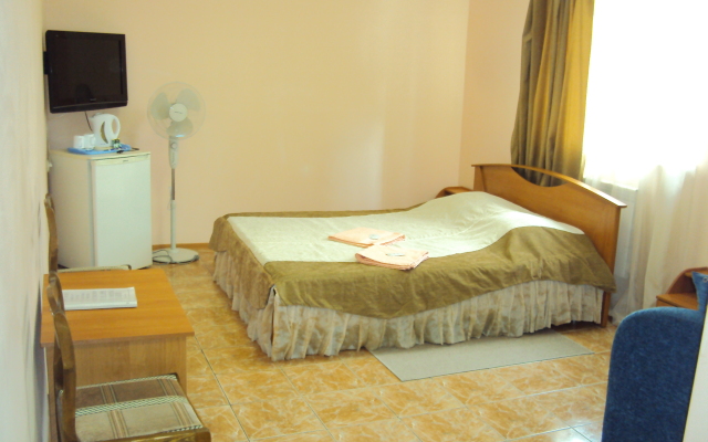 Maks Hotel