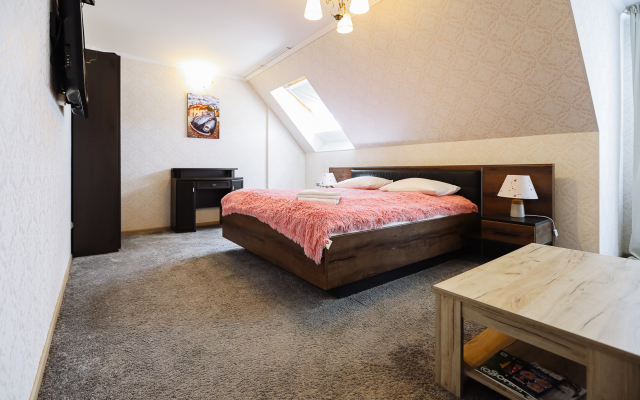 MAKSIM'S Guest House