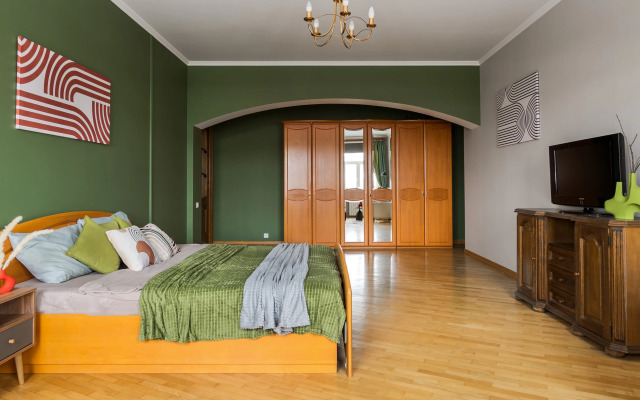 Апартаменты в видом на реку Фонтанку