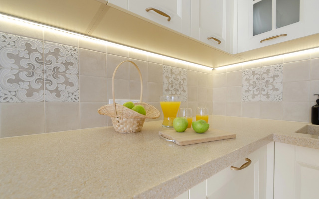 2 Komnatnaya Na Tsentralnoy Naberezhnoy Zaliva Apartment