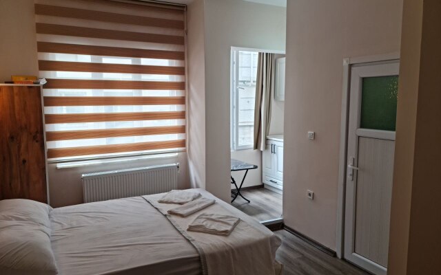 Отель Taksim 52