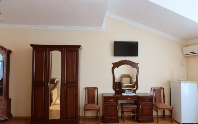 Dzhugelia Guest House