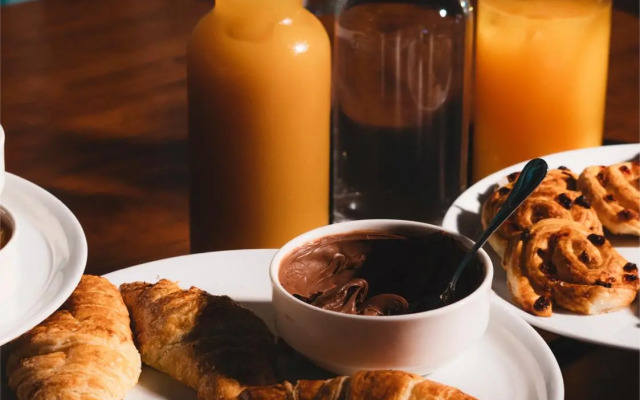 Burki Castle & Cellar Hotel