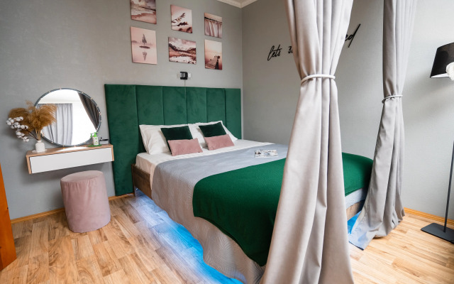 Na Naberezhnoj s Panoramnym Vidom Apartments