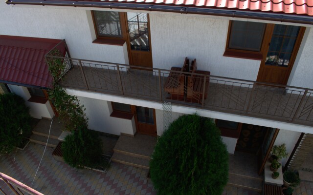 Svetoch Guest House
