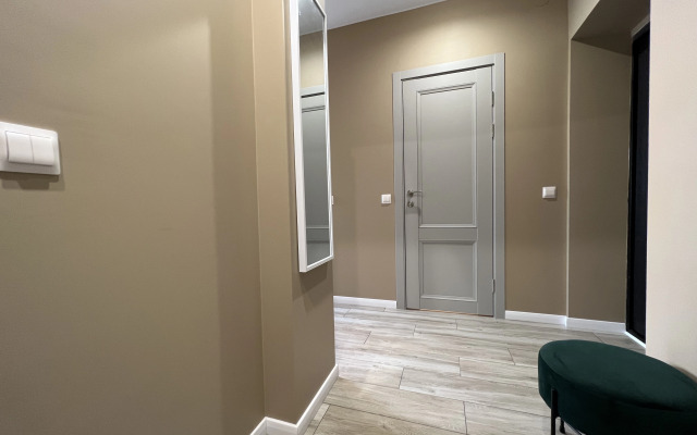 Uyutnoye gnezdyshko na Zapadnom plyazhe Baltiki Flat