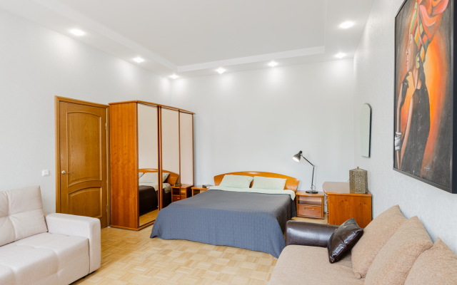 Апартаменты SpbStay с сауной на Невском проспекте 90