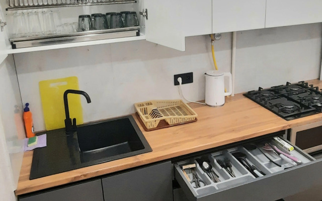 Квартира Двухкомнатная на Александрова 18