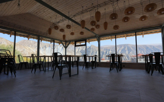 Shale2 Stary Sivukh Guest House