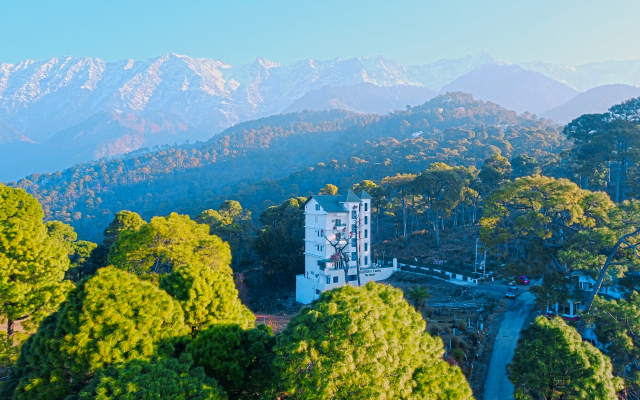 Saheb's Castle - The Maclo Hotel