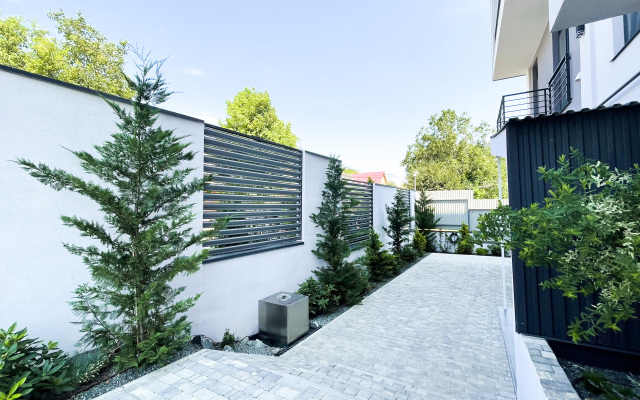 Barnhouse Apartments