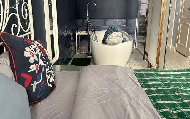 Апартаменты с акулой