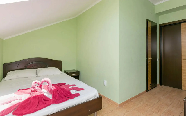 Aleksandros Guest House