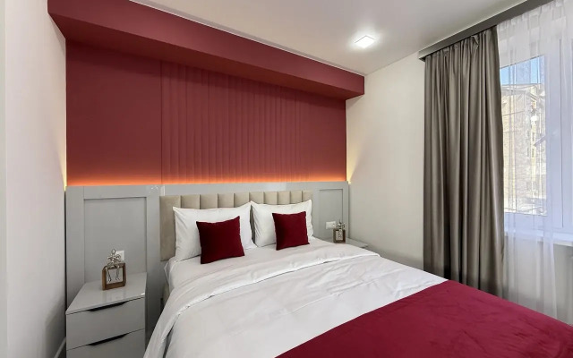 New Trendy 1Bd Apt, Unbeatable Location Flat
