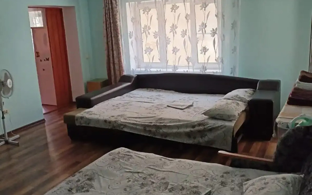 2kh komnatnaya u Chernogo morya Flat