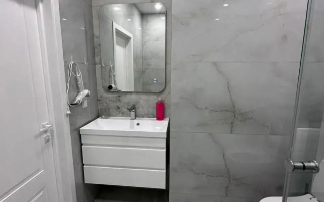 Апартаменты Уютная с видом на озеро