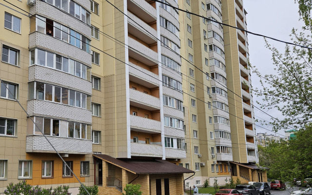 Yaroslavskaya 72 (3) Apartments