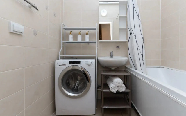 Na Ulitse Petukhova 162 Flat