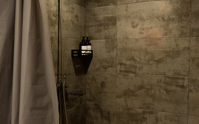 Частный дом в Стиле A-Frame на Берегу Озера