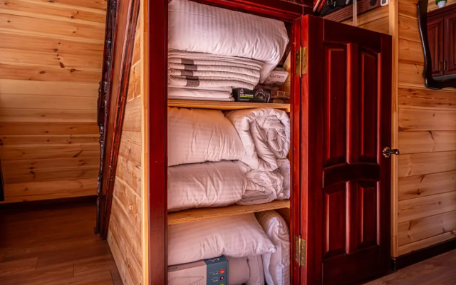 Коттедж Двухуровневый с Терассой в Терсколе от Квартирукинг