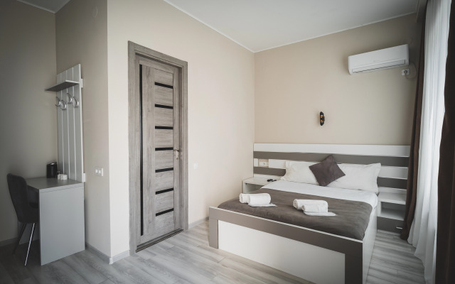 White House Mini-Hotel
