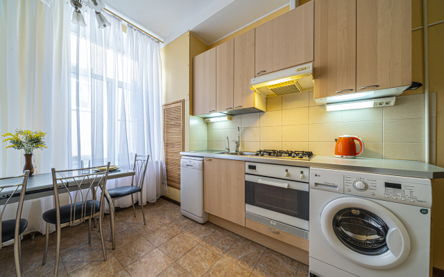 Na Naberezhnoy Kanala Griboyedova Apartments