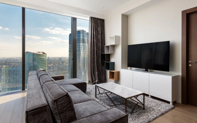 73rd Floor Apartment with Stunning View