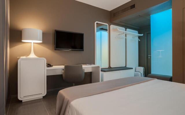 8Piuhotel