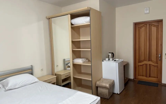 Отель Гостевой дом Адель