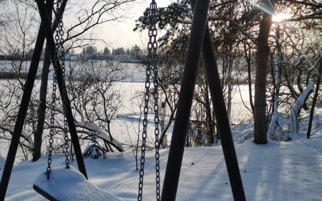 Частный дом коттедж с пятью комфортабельными спальнями
