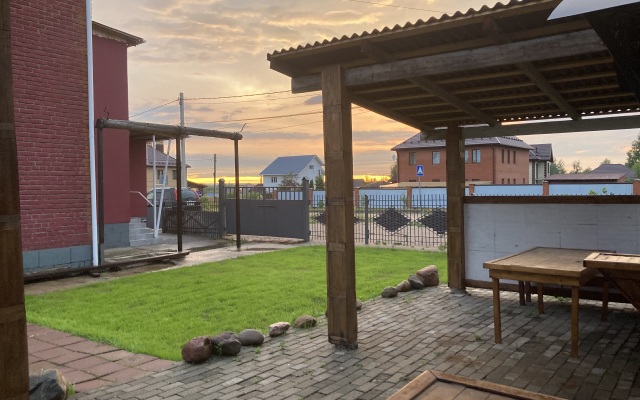 S Zonoy-Barbekyu I Parkovkoy Apartments