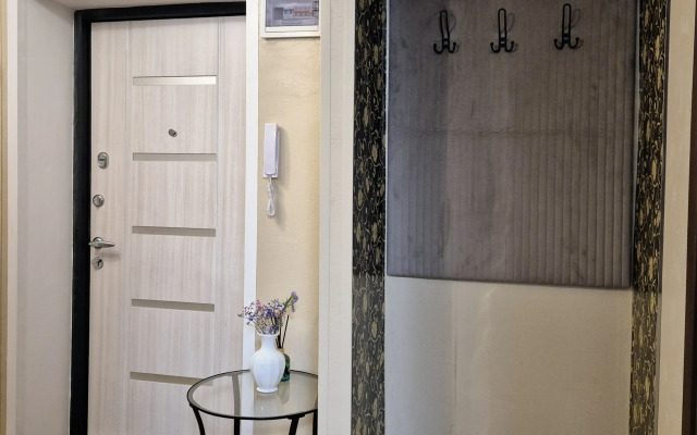 Dizaynerskaya "Modern" Flat