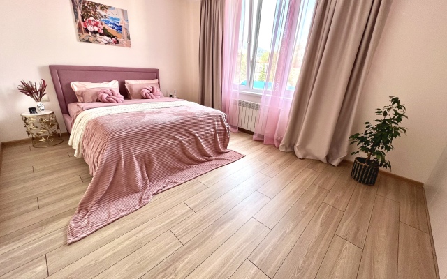 Kvartira Na Karla Marksa, 5 Apartments