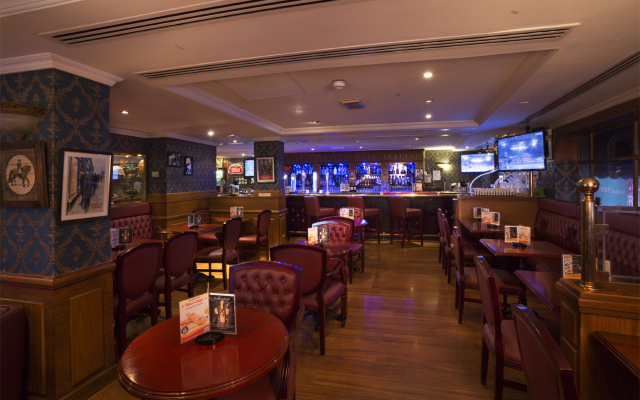Arabian Courtyard Hotel & Spa
