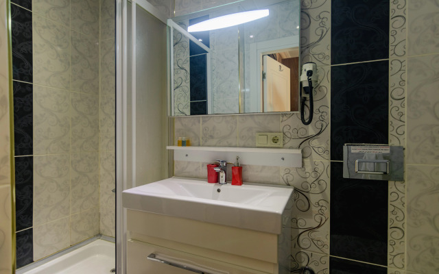 Zendy Suite Apart-Hotel