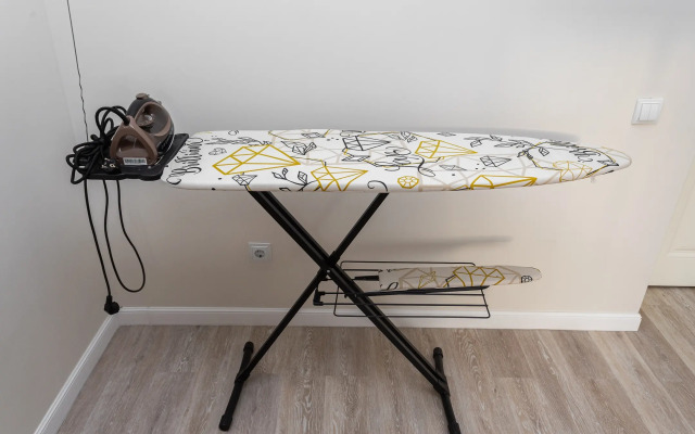 Apartwhite Flat