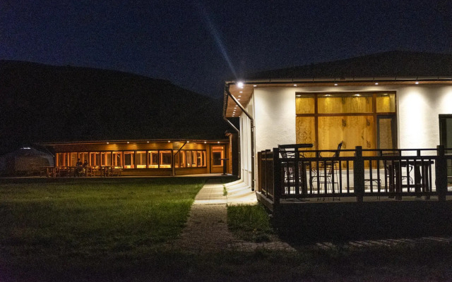 Отель Kayak Camp Mongolia Resort