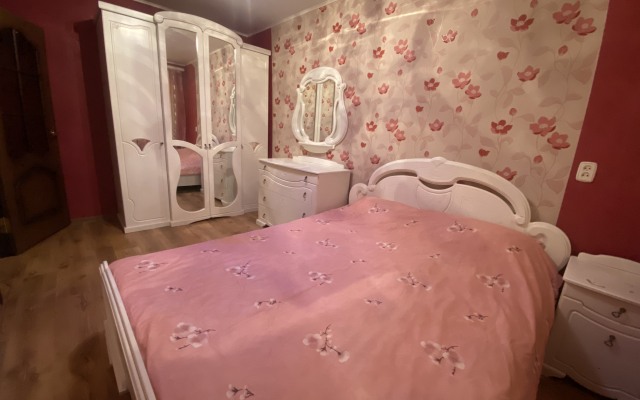 Dvukhkomnatnaya v Peshey Dostupnosti do Tsentra Goroda Flat