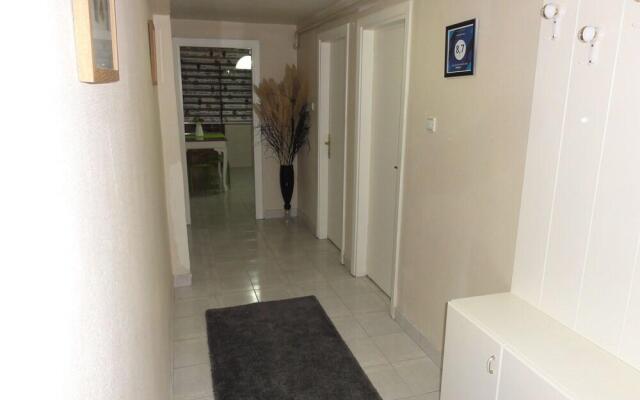 Evodak Apartments