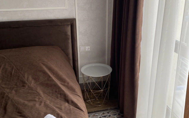 Квартира на Коллективной 11