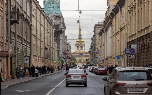 Квартира атмосферная у Невского проспекта с рабочей зоной