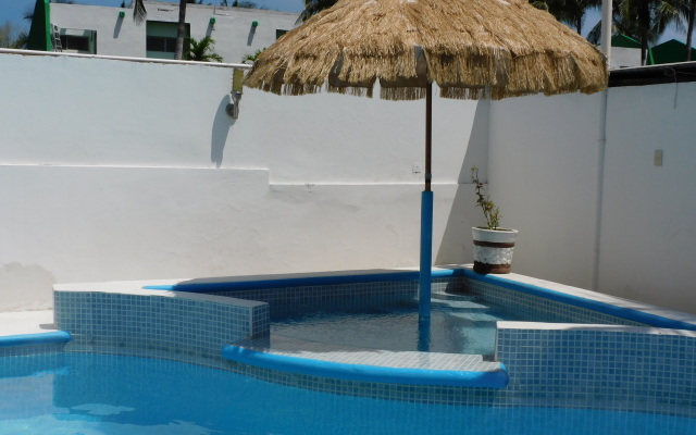 Отель Casa de Huespedes Nayomi By Rotamundos