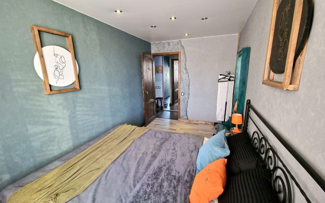 Uyutnaya Dvushka V Dvukh Minut Ot Zhd Vokzala Flat