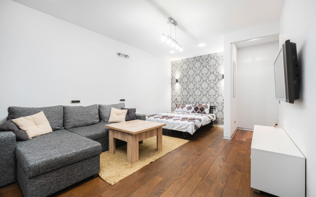 Uyutnye V Tsentre Vozle Parka Apartments