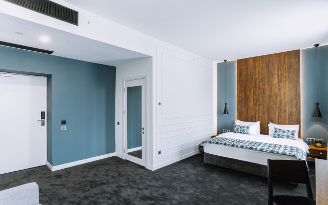 Hotel Twenties Tbilisi - Stay & Dine