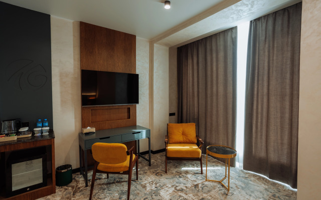 Aurum Garden Hotel