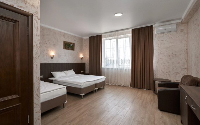 Отель Журавли