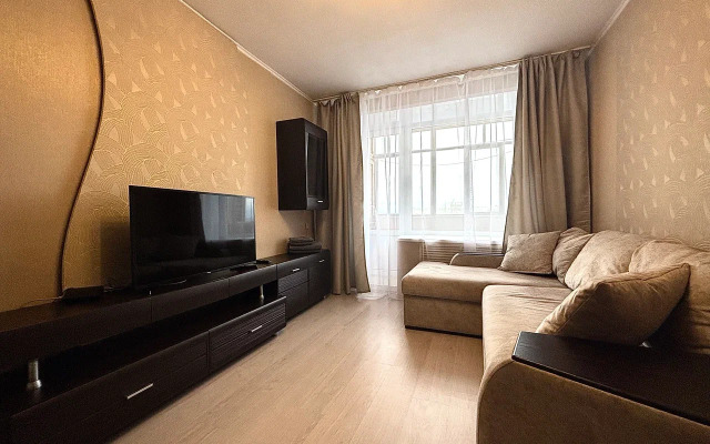 Квартира Двухкомнатная квартира для семьи или командировки