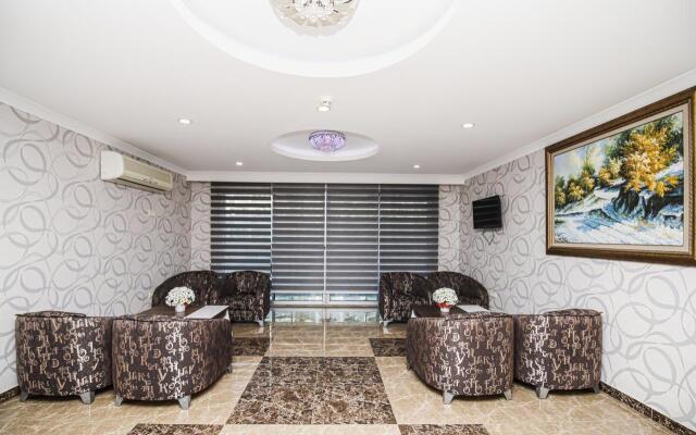 Opia Hotel