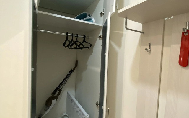 Na Ulitse Uchitelskoy 9 Flat